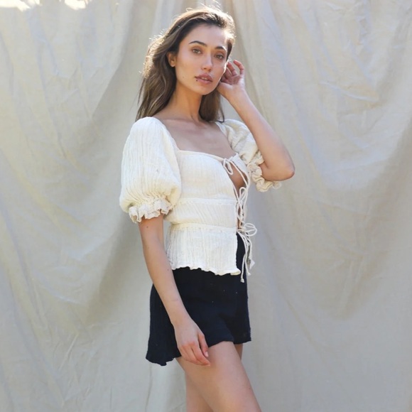 Jen’s Pirate Booty Lina Top - Picture 2 of 9